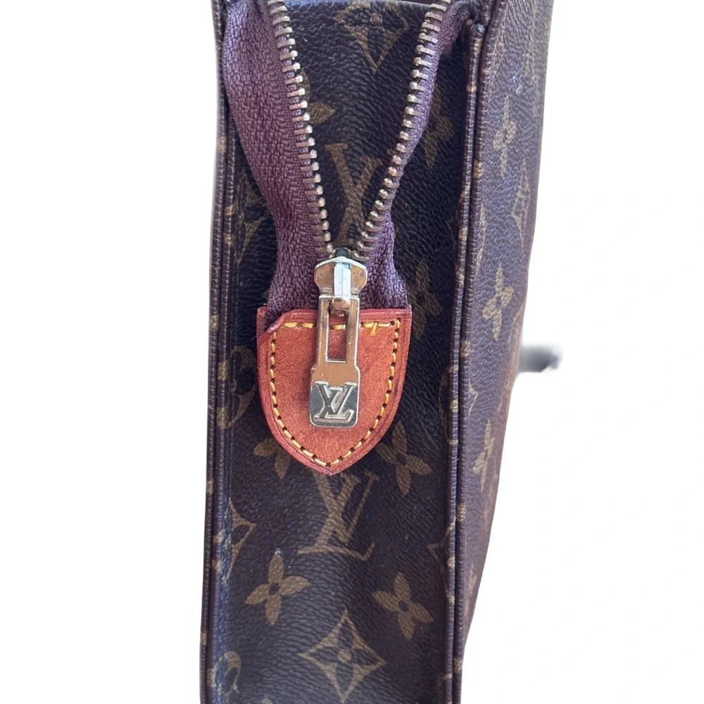 Louis Vuitton Monogram Zip Pouch / Cosmetic Case - Picture 3 of 9